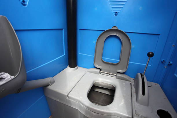 Portable Toilet Options We Offer in Leonard, TX
